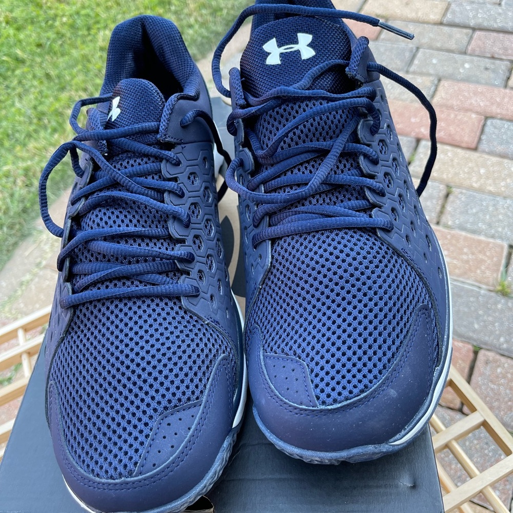 Under Armour Mens Navy Blue Athletic Shoes